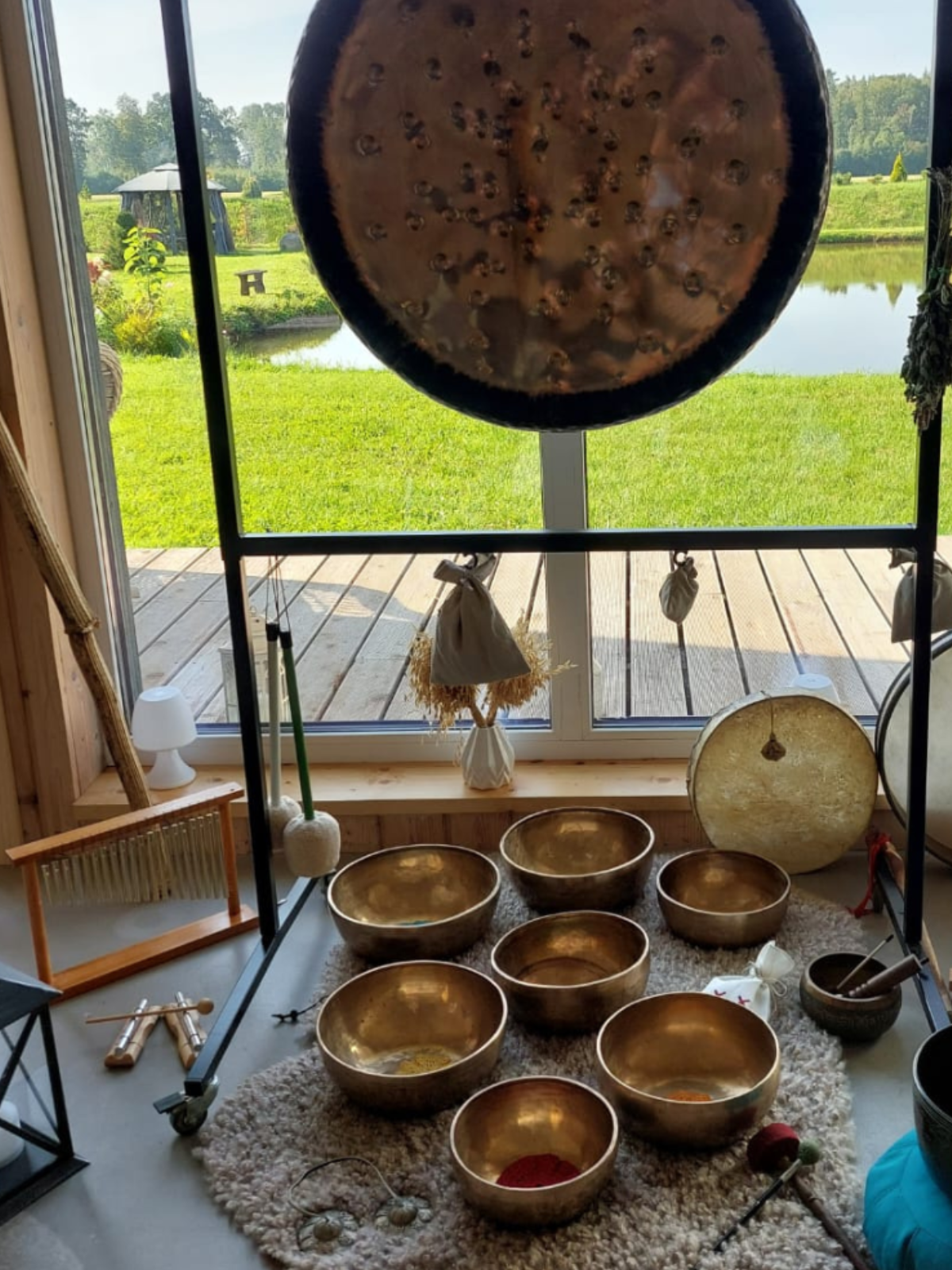 Reiki seanss (~40 min) + Tibetas dziedošās bļodas (~20 min)